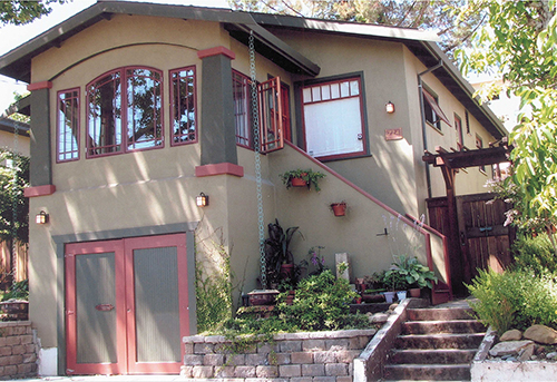 A 1923 Craftsman home in Martinez, California.